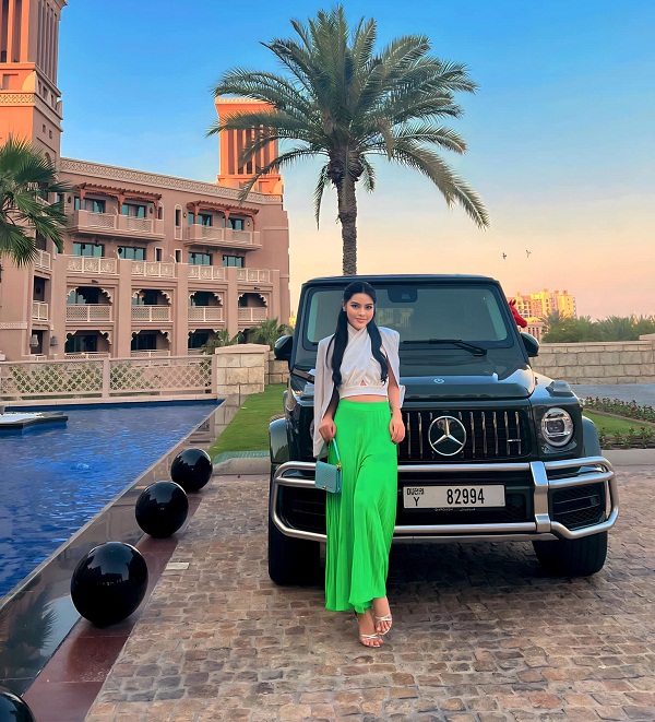 á hậu phương thảo bạn trai