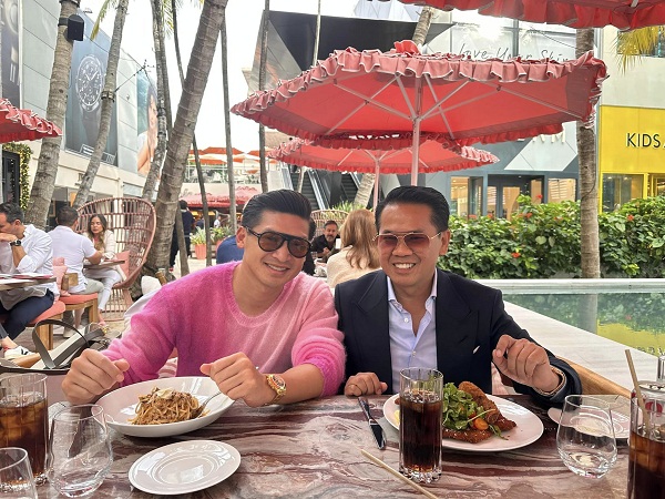 bạn trai thái công là ai