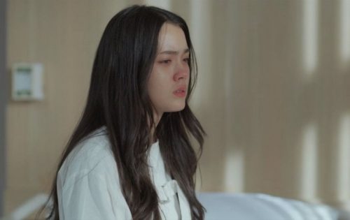 Đưa mẹ chồng đi khám, thấy bóng dáng quen thuộc trong bệnh viện, hôm đó tôi mất ngủ cả đêm