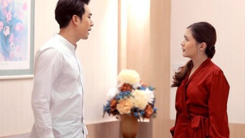 Bạn chồng đến chơi nhà, khi về anh đưa chiếc phong bì khiến vợ chồng tôi xấu hổ ê chề