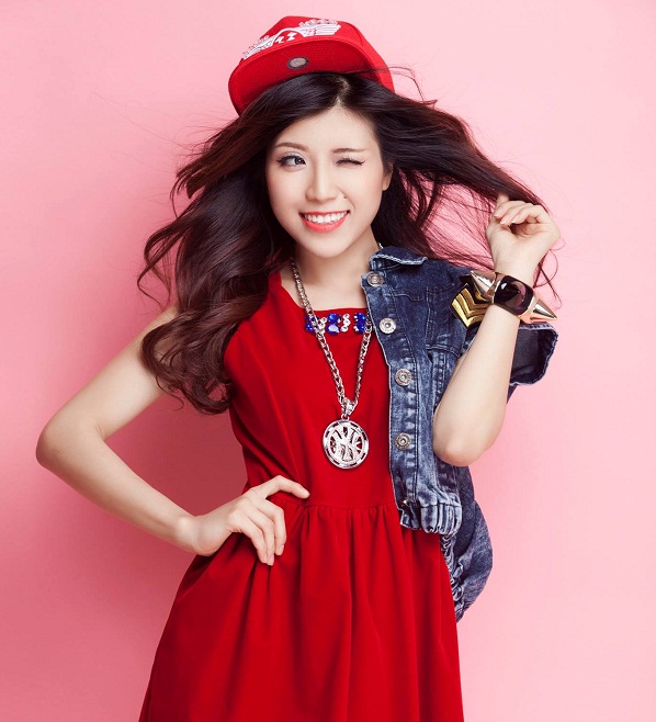 tiểu sử ca sĩ trang pháp