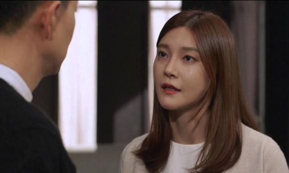 Vợ giận bỏ về ngoại, tôi rủ bạn về nhà nhậu, sáng ra tá hỏa khi thấy khuôn mặt của người phụ nữ nằm bên cạnh