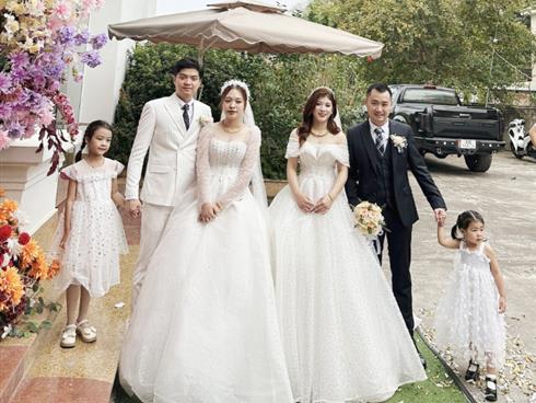 Đám cưới hai anh em ruột cưới cùng một ngày tại Nghệ An: Các cặp đôi đều đã có con