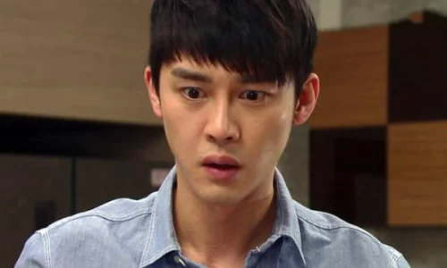 Hàng xóm "giúp đỡ" nhiệt tình sau khi tôi than thở vợ quá khỏe chuyện chăn gối