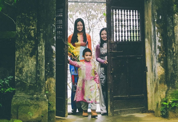 cách chọn tuổi xông đất cho gia chủ tuổi thân