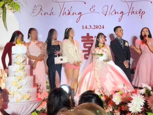 Chú rể ở Hà Nam mời dàn người yêu cũ dự đám cưới, lên sân khấu chúc phúc