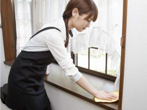 Đêm xuống lại thấy chị giúp việc diện váy ngắn đi ra ngoài, tôi tá hỏa khi thấy mặt người mà chị ta cặp bồ