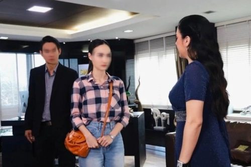 Trong bữa cơm tối, mẹ tôi đặt thứ này lên bàn, tức giận đuổi vợ chồng anh trai ra ở riêng