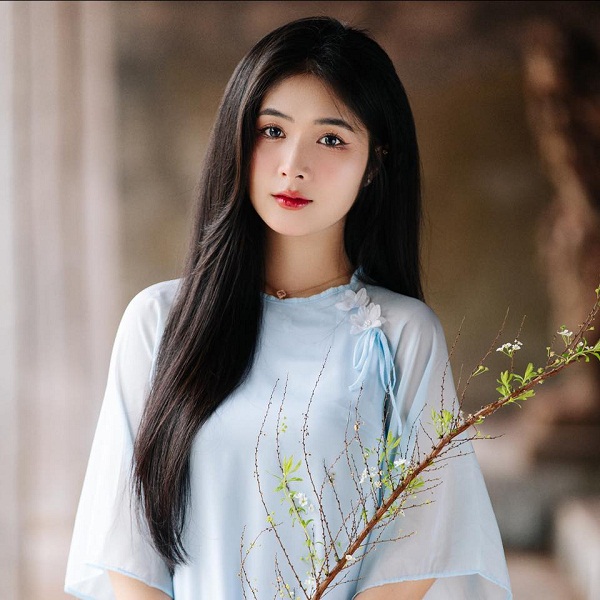 tiktoker quỳnh alee là ai