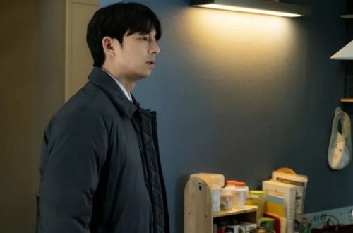 Cắt đứt liên lạc với mẹ khi bà tái hôn, 5 năm sau tới thăm, thấy bố dượng tôi chết lặng