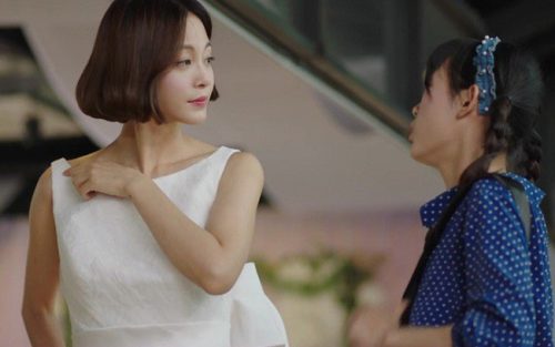 Mẹ chồng đề nghị trong 2 anh em cho 1 cặp ra ở riêng, chị dâu xấu tính bỗng hành động đáng ngờ