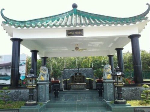 Nữ đại gia bán bún nổi danh ở Sài Gòn qua đời để lại 1.000 tỷ cho con gái nuôi