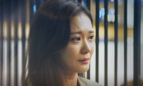 Đi khám hiếm muộn, tôi tình cờ gặp lại vợ cũ của chồng đi khám thai, tôi tò mò đi theo thì chết lặng