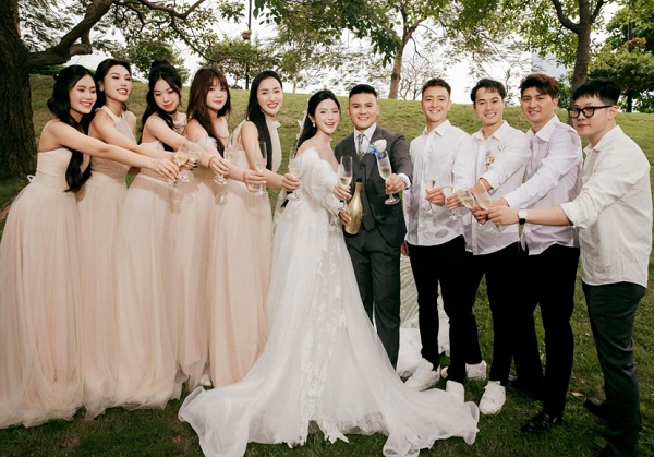 lyly sury dự đám cưới cầu thủ quang hải