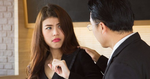 Sau ngày cãi nhau với chồng, anh hàng xóm bỗng tìm đến nhà rồi khẽ ôm lấy tôi, thủ thỉ một câu