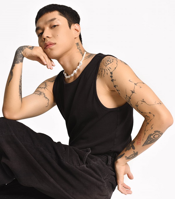 vũ công mega là ai