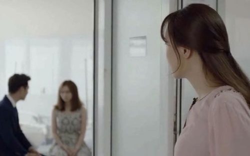 Tức tốc đi bắt ghen chồng ngoại tình, tôi hụt hẫng bỏ về khi vừa nhìn thấy tình địch