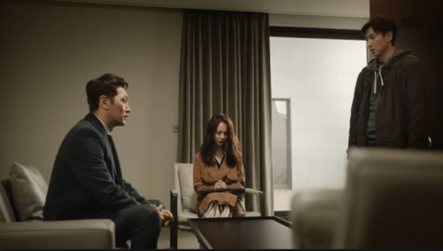 Tôi ngoại tình vì chồng vô tâm, chồng bắt quả tang nhưng không hề tức giận