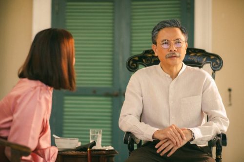 Đưa con về quê nghỉ hè, mẹ dặn tối không được ra ngoài, tôi sợ hãi khi nghe thấy tiếng khóc lúc nửa đêm