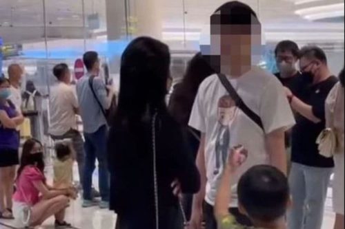 2 năm đi làm gửi tiền về, ngày gặp vợ ở sân bay tôi suýt ngất