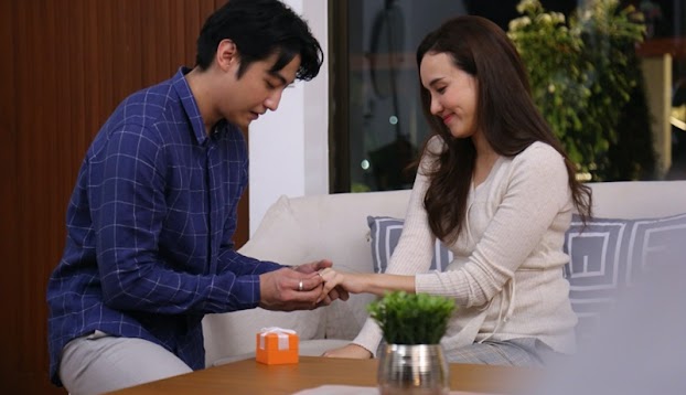 Chồng chết lặng phát hiện mình là người đổ vỏ cho sếp của vợ