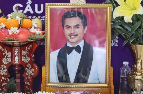 Vì sao tang lễ người mẫu Đức Tiến tổ chức trễ 10 ngày, không thể đưa từ Mỹ về Việt Nam?