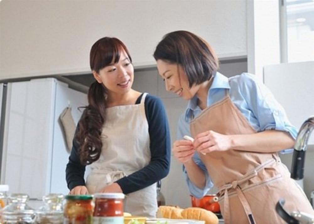 Mẹ tôi đưa 100 nghìn đi chợ, thành quả chị dâu xách về khiến cả nhà ngỡ ngàng