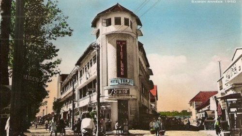 Đại gia lừng lẫy Sài Gòn một thời: Sở hữu dinh thự 4 mặt tiền rộng 800m2, đời con cháu sống cảnh khó tin