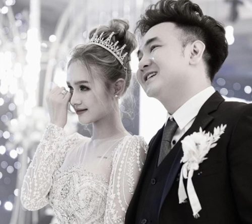 Xoài Non bất ngờ thông báo ly hôn, Xemesis nhắn gửi điều này