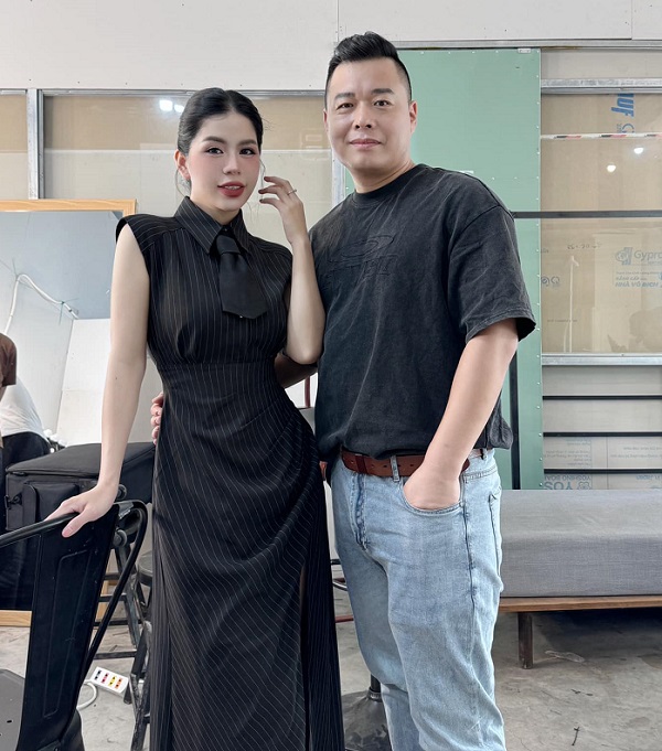 chồng hằng du mục là ai