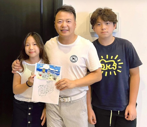 Shark Bình trở thành bố đông con: 2 con trai giống bố, 2 con gái nhiều nét giống 2 mẹ ruột