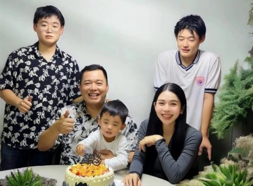 Hằng Du Mục bị chồng tước quyền gặp con, cầu cứu giữa đêm, cõi mạng phẫn nộ