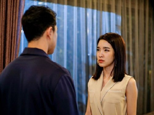 Cãi nhau với chồng đòi ly hôn, nửa đêm tỉnh dậy thấy 2 tin nhắn, tôi vội tìm chồng làm lành