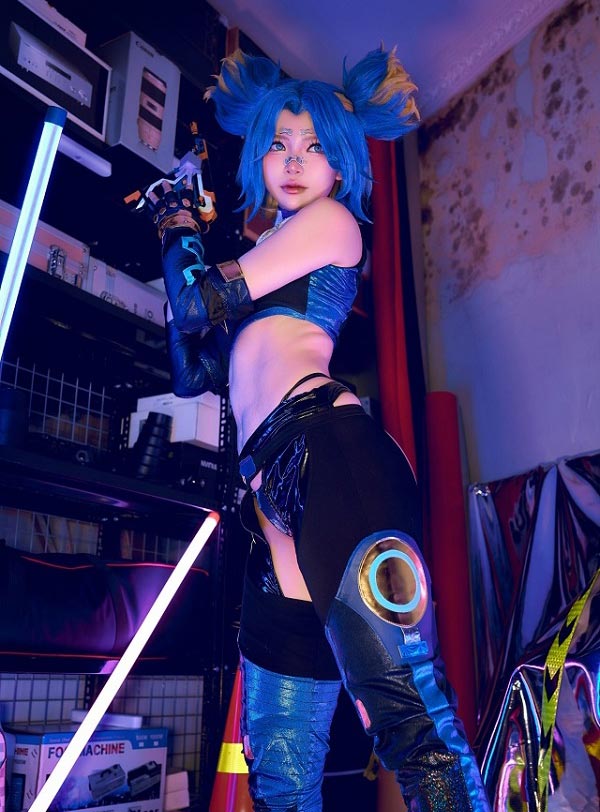 tiểu sử zinie quynh