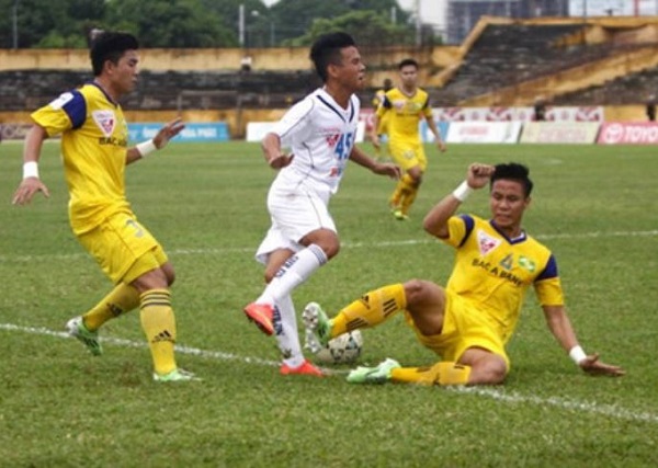 trần anh khoa va chạm với quế ngọc hải