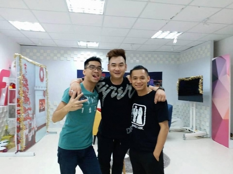 Một Trong Tứ Hoàng Streamer Một Trong Tứ Hoàng Streamer