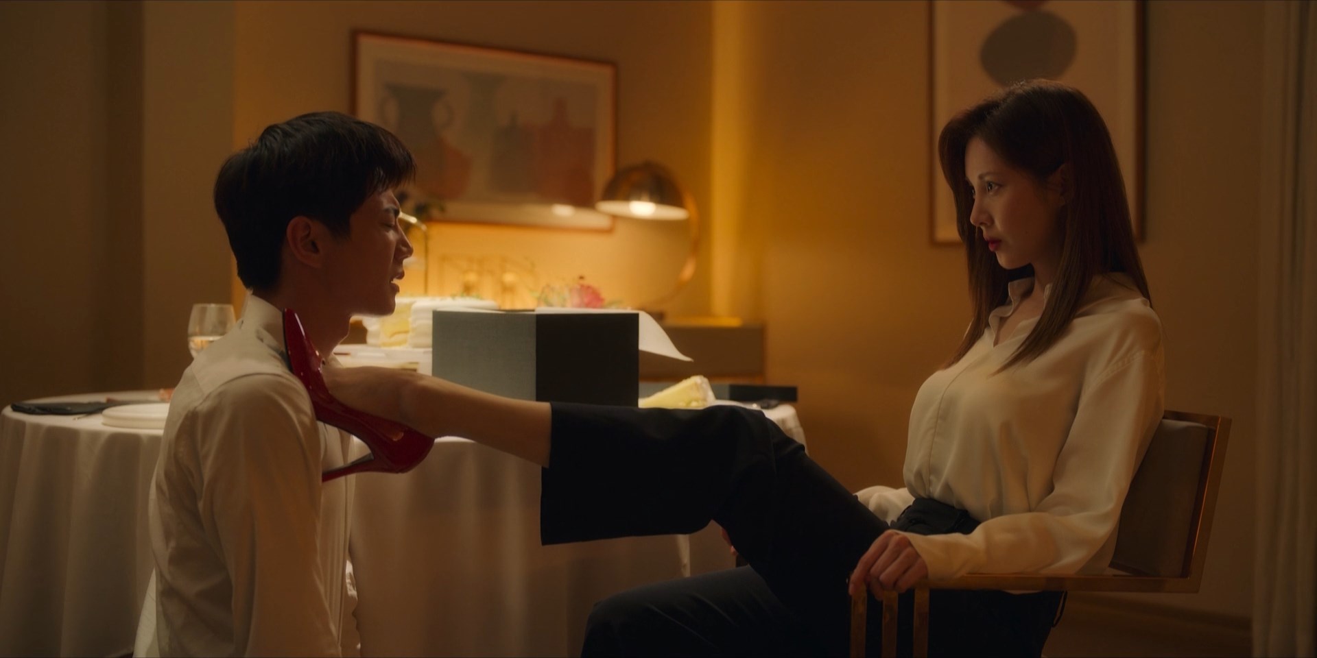 Love and Leashes (2022) – Tình Yêu Và Trói Buộc Love and Leashes (2022) – Tình Yêu Và Trói Buộc