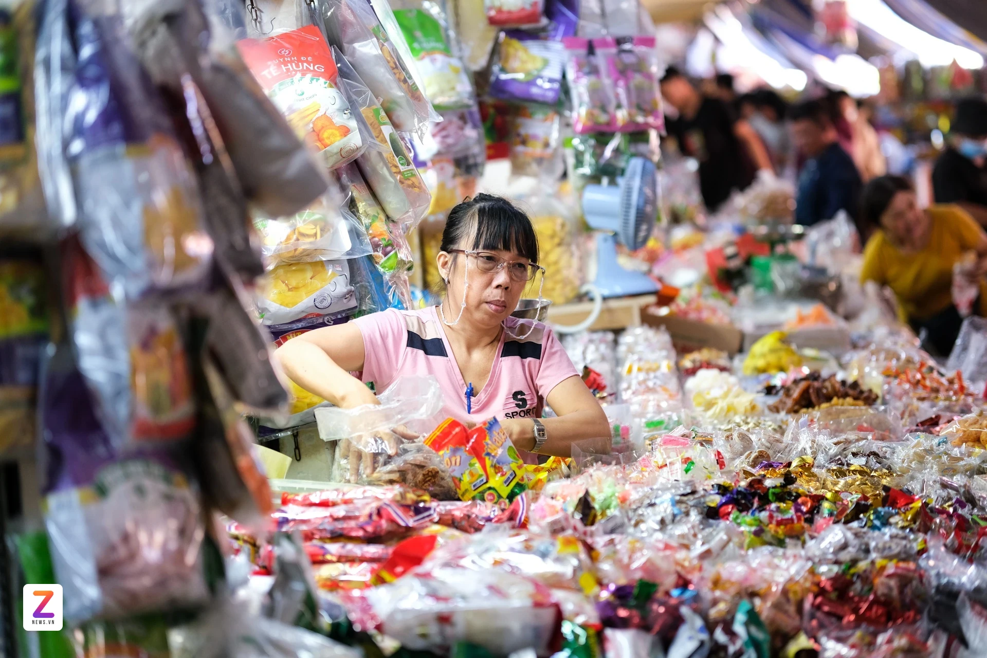Nhiều đại biểu Quốc hội đề xuất tăng ngưỡng doanh thu chịu thuế TNCN của hộ, cá nhân kinh doanh, thay vì ngưỡng 200 triệu/năm như trong dự thảo Luật Thuế thu nhập cá nhân (sửa đổi)