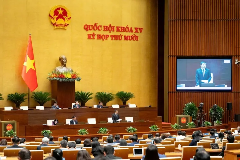 Bộ trưởng Bộ Tài chính Nguyễn Văn Thắng giải trình, làm rõ một số vấn đề đại biểu nêu